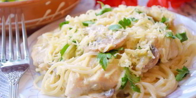 Рецепт макарон с курицей в сливочном соусе с карри