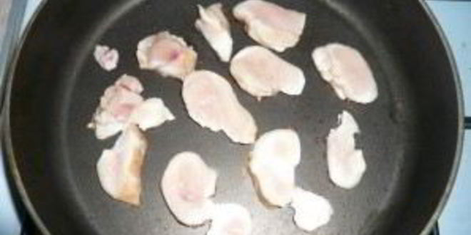 Рецепт макарон с курицей в сырном соусе