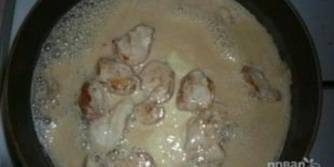 Рецепт макарон с курицей в сырном соусе