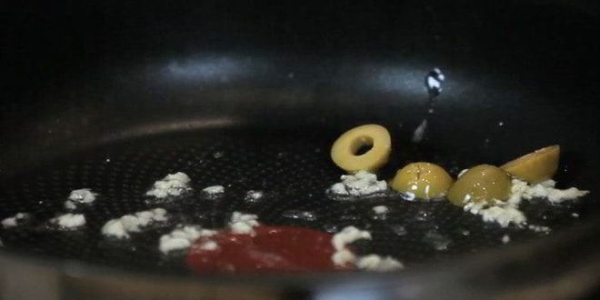 Рецепт макарон с тунцом и томатами