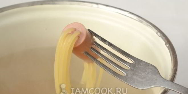 Рецепт макарон в сосисках