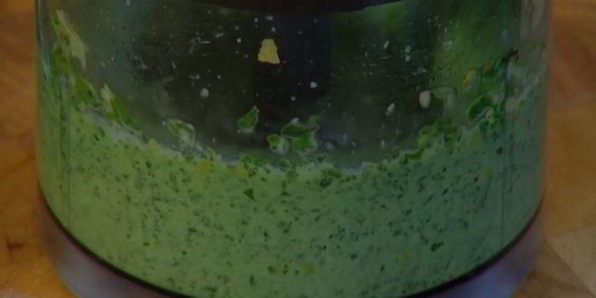 Рецепт пасты с кетой, шпинатом и соусом песто