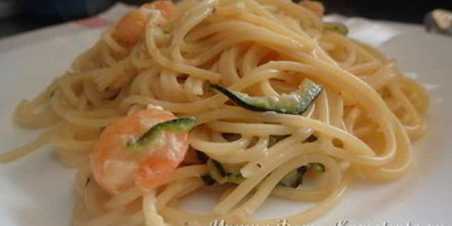 Рецепт пасты с креветками и цукини