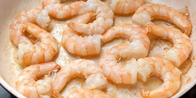 Рецепт пасты с семгой и креветками