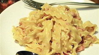 Рецепт Спагетти карбонара с красным луком