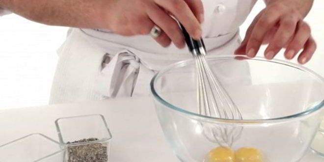 Рецепт спагетти карбонара с красным луком