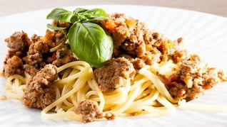 Рецепт Спагетти с мясом и орехами