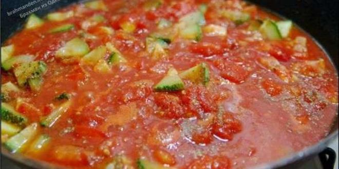 Рецепт спагетти с цукини, томатами и моцареллой