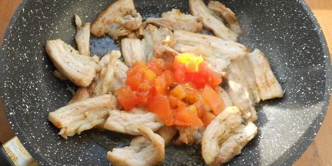 Рецепт спагетти со свиной грудинкой и яично-сливочным соусом