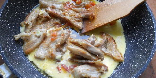 Рецепт спагетти со свиной грудинкой и яично-сливочным соусом