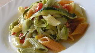 Рецепт Трехцветной пасты пенне с цукини