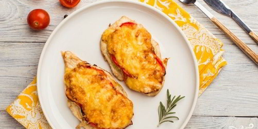 Как приготовить мясо по-французски из куриной грудки