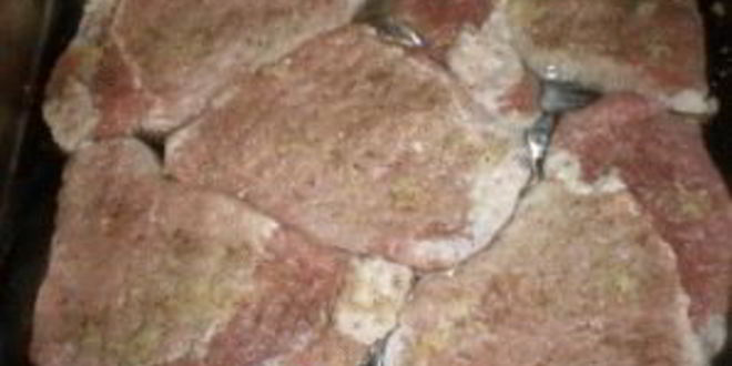 Рецепт мяса по-французски с грибами и помидорами