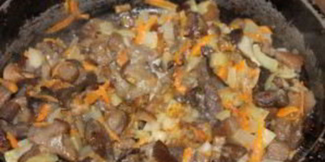 Рецепт мяса по-французски в горшочках