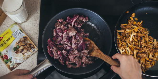 Рецепт бефстроганова с лисичками