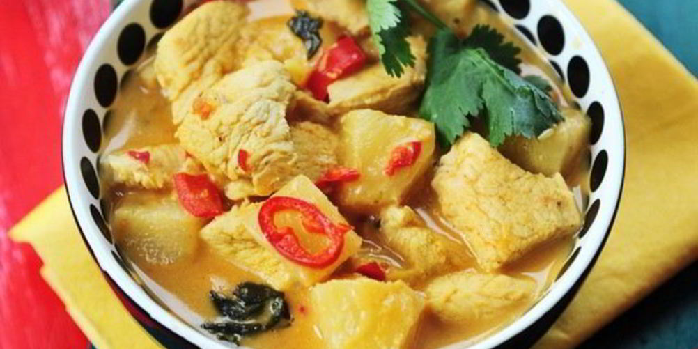 Как приготовить куриную грудку с карри и ананасом