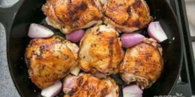 Рецепт куриных бедер с лимоном и розмарином