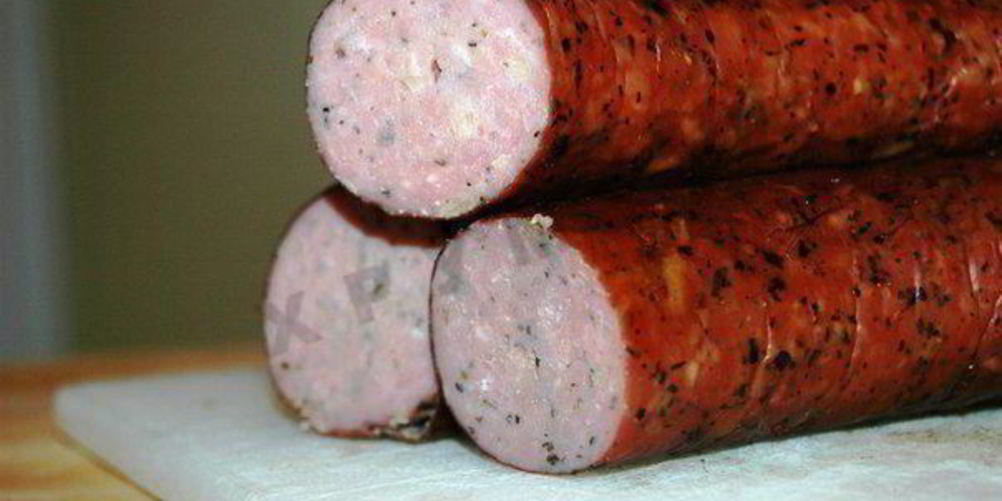 Как приготовить куриные колбаски