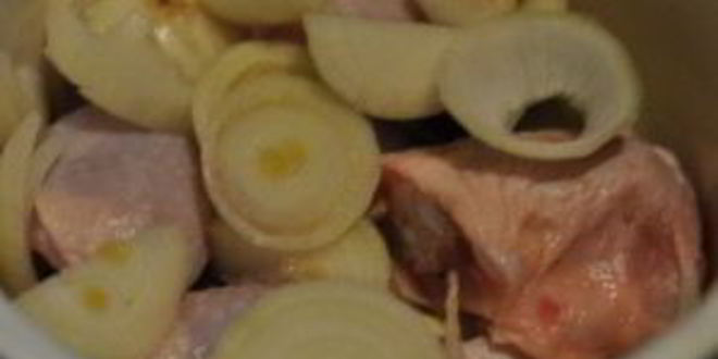 Рецепт курицы, тушенной кусочками