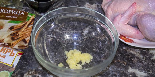 Рецепт курицы в фольге целиком в духовке