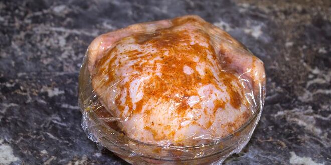 Рецепт курицы в фольге целиком в духовке