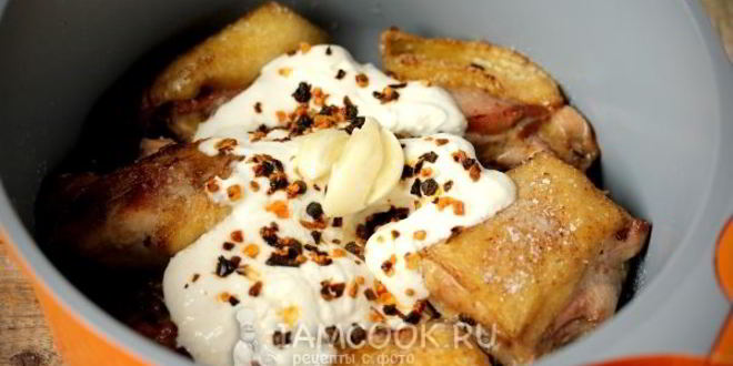Рецепт курицы в сметанно-чесночном соусе