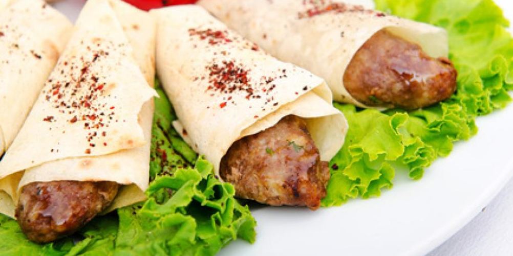 Как приготовить мясной кебаб в тонком лаваше