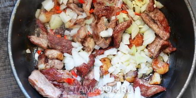 Рецепт мяса, тушенного со сливами