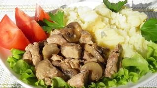 Рецепт Свинины с грибами в мультиварке