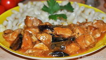Рецепт Свинины, тушенной с черносливом