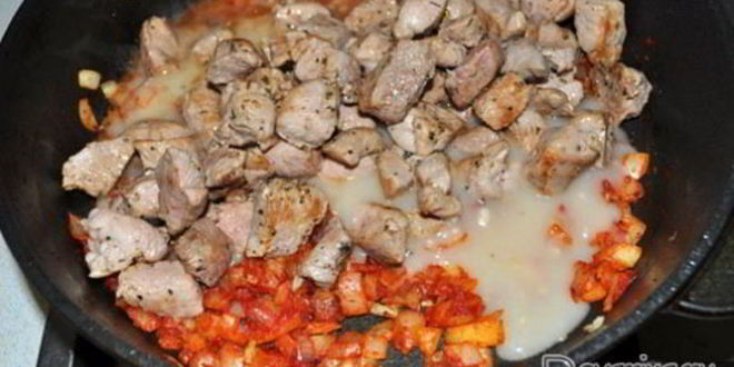 Рецепт свинины, тушенной с черносливом