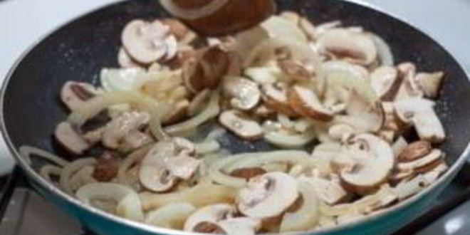 Рецепт свинины, запеченной с грибами