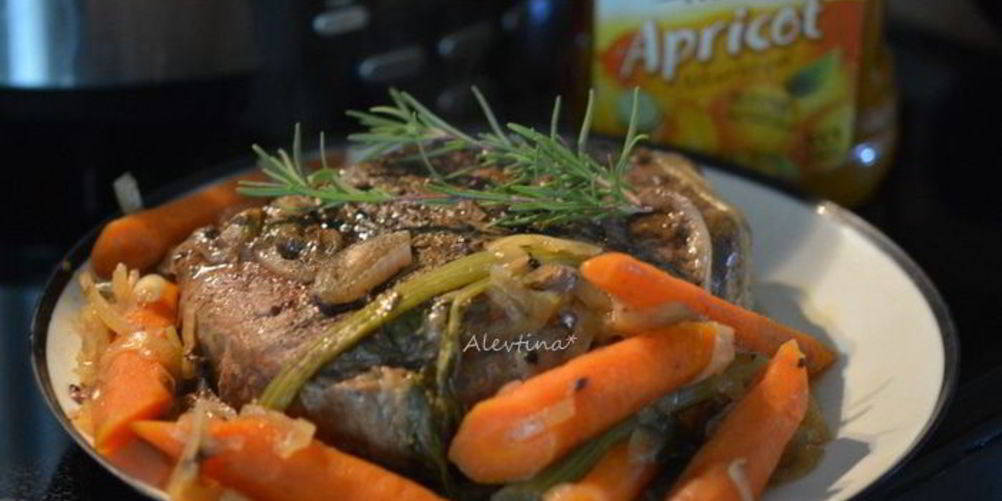 Как приготовить тушеную говядину на абрикосовом соке