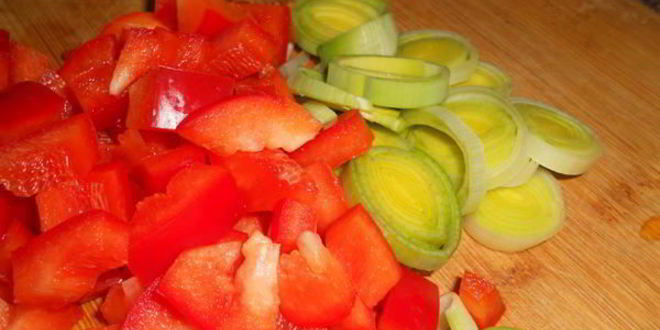 Рецепт тушеных куриных сердечек в мультиварке