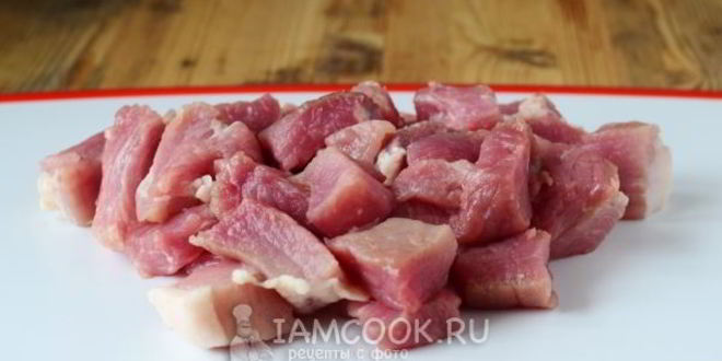 Рецепт жареного мяса с луком на сковороде