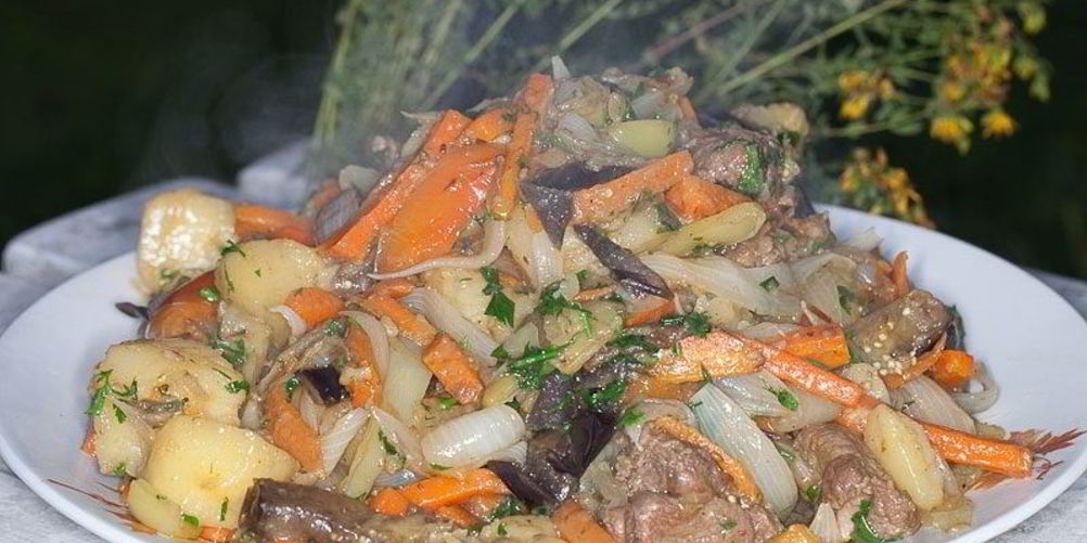 Как приготовить баклажаны в казане на костре