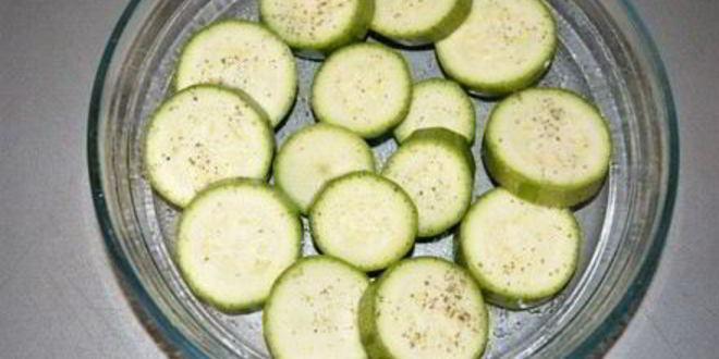 Рецепт кабачков запеченных под йогуртовым соусом и сыром