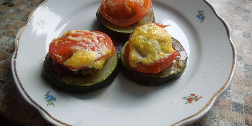 Как приготовить кабачки запеченные с фаршем