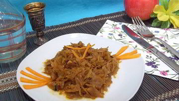 Рецепт Капусты тушеной с яблоками