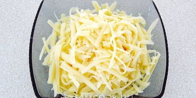 Рецепт картофеля, запеченного с лисичками в мультиварке