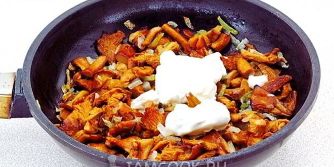 Рецепт картофеля, запеченного с лисичками в мультиварке