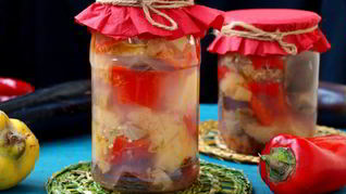 Рецепт Консервированных баклажанов с айвой