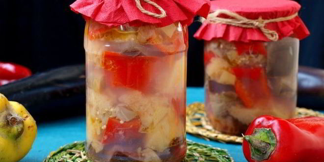 Рецепт консервированных баклажанов с айвой