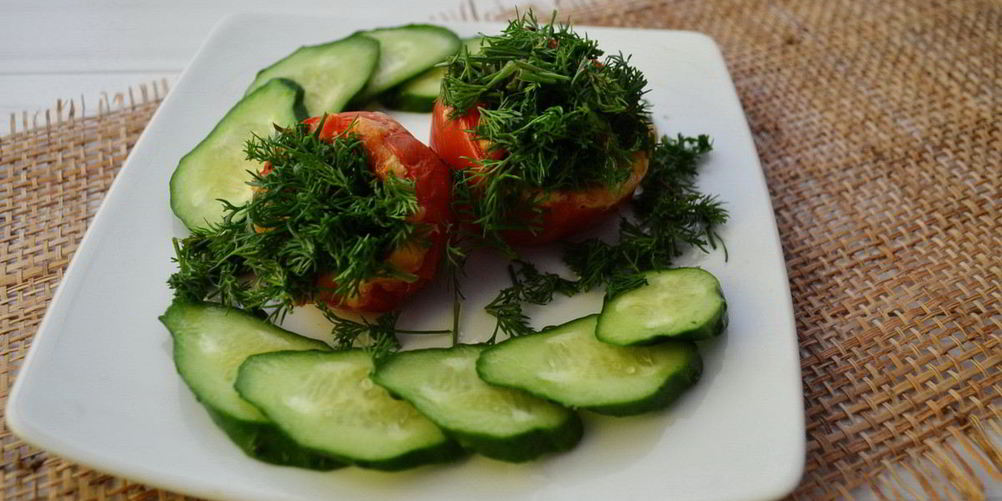 Как приготовить помидоров, запеченных с омлетом