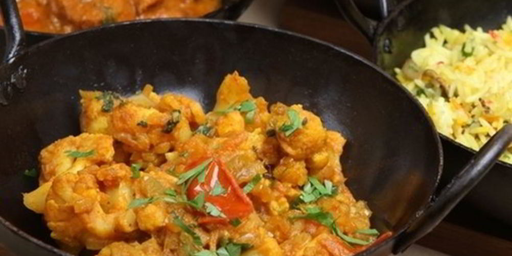 Как приготовить цветную капусту с картофелем в специях карри