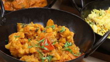 Рецепт Цветной капусты с картофелем в специях карри