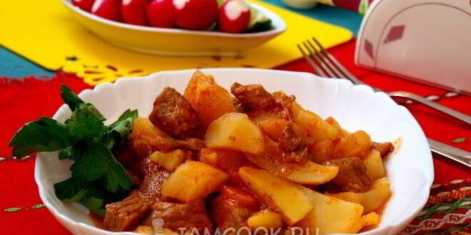 Рецепт тушеной картошки с говядиной в кастрюле