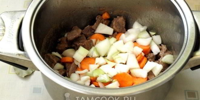 Рецепт тушеной картошки с говядиной в кастрюле