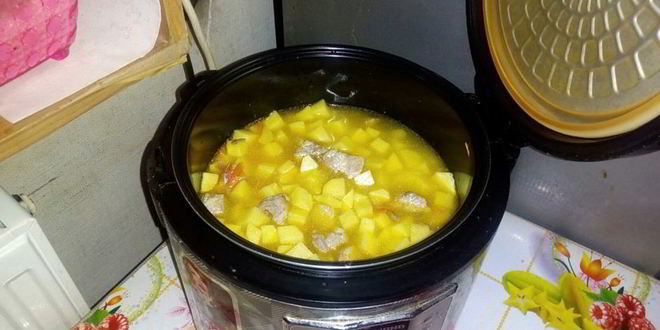 Рецепт тушеного картофеля с мясом в мультиварке