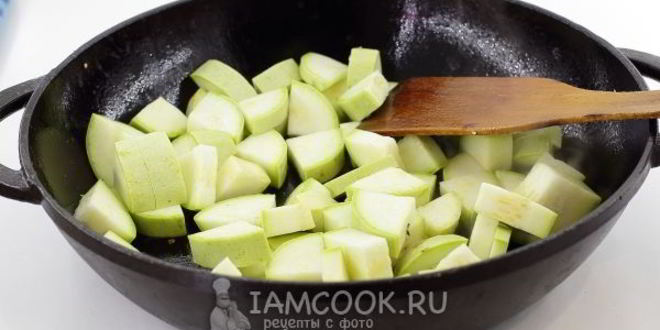 Рецепт тушеных овощей с баклажанами и кабачками